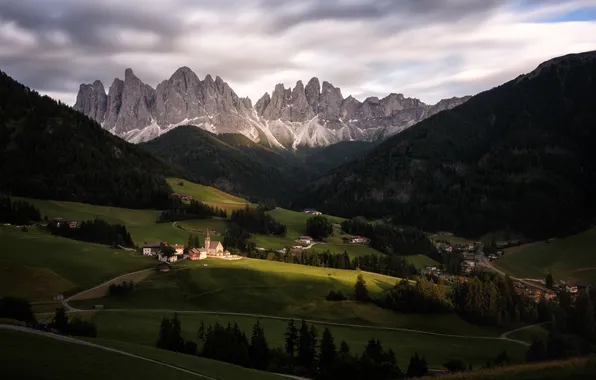 Небо, долина, церковь, деревушка, горный пейзаж, Santa Maddalena, Георгий Бычковский