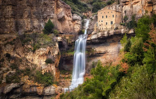 Benedictino, cascadas, monasterio