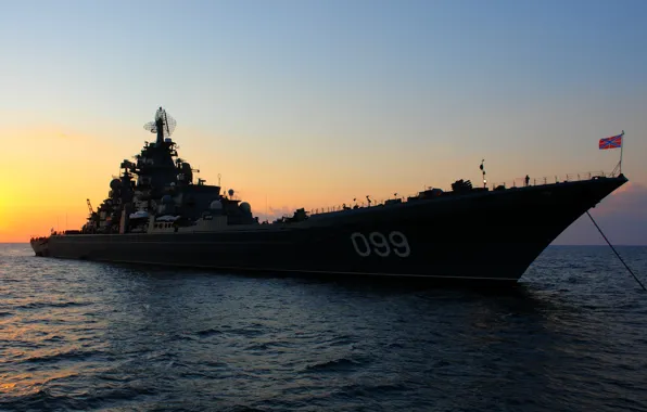 Море, вечер, крейсер, Петр Великий