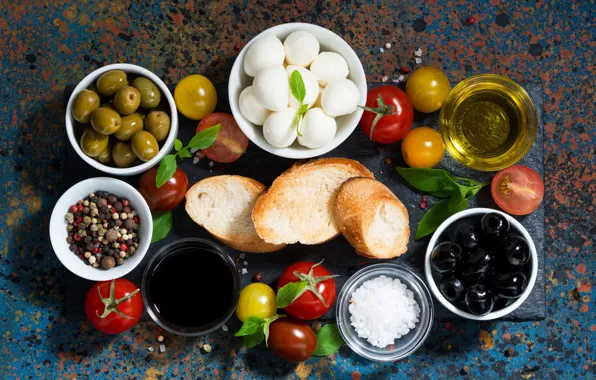 Перец, помидоры, оливки, соус, моцарелла, брускетта