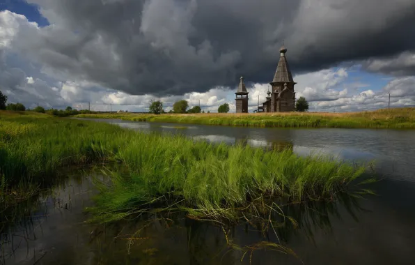 Трава, Россия, водоем, деревянное зодчество