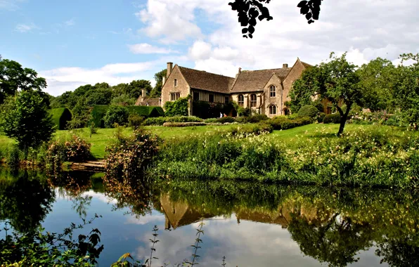 Картинка зелень, трава, вода, деревья, дом, пруд, отражение, Англия