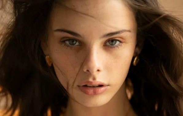 Картинка girl, model, lips, face, look, Meika Woollard