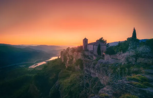 Картинка небо, деревья, закат, горы, туман, река, замок, скалы