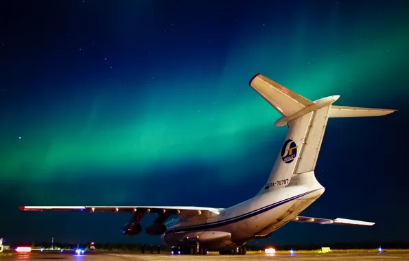 Ночь, северное сияние, самолёт, север, Ил-76ТД