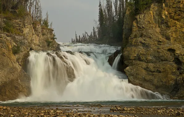 Картинка скалы, водопад, поток, Канада, Canada, British Columbia, Smith River Falls, Fort Halkett Provincial Park