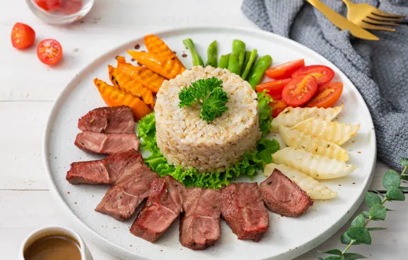Мясо, рис, помидор, морковь, фасоль