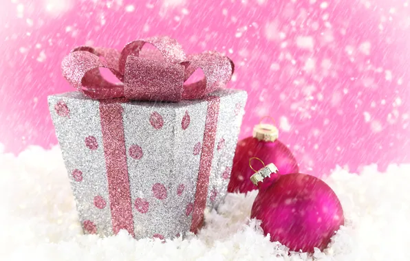 Картинка зима, снег, коробка, розовая, игрушка, шарик, Новый Год, Рождество