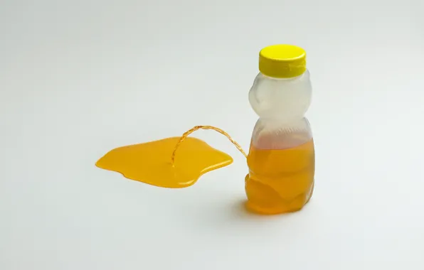 Liquid, peeing, honey bear