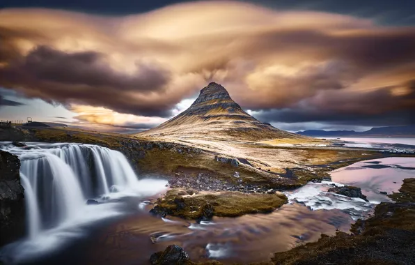 Тучи, природа, гора, водопад, Исландия, Киркьюфетль