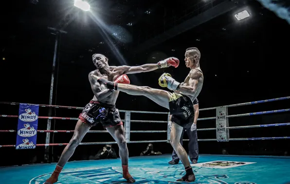 Картинка атака, удар, ринг, тайский бокс, photographer, бойцы, прием, судья