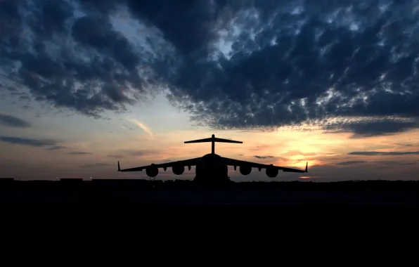 ВВС США, военно-транспортный самолёт, Boeing C-17 Globemaster III, американский стратегический