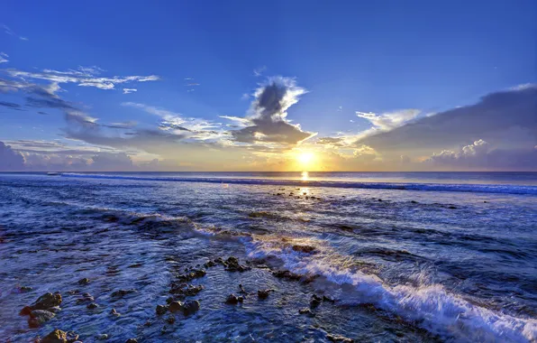 Картинка море, небо, солнце, облака, пейзаж, закат, камни, волна