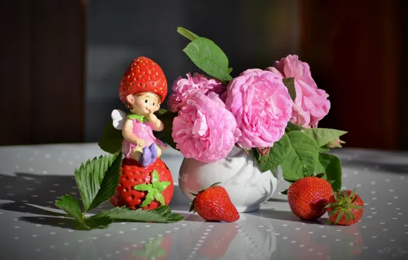 Картинка ягоды, розы, клубника, статуэтка, натюрморт