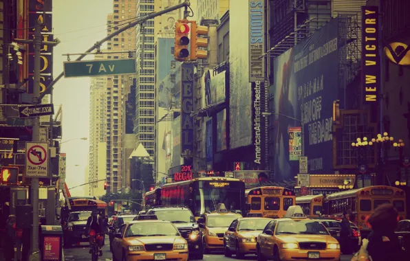 Картинка Нью-Йорк, знаки, светофор, такси, автобус, Манхэттен, автомобили, быт
