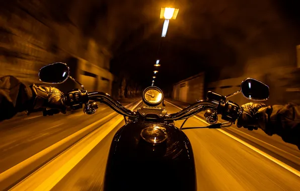 Картинка ночь, город, улица, мотоцикл