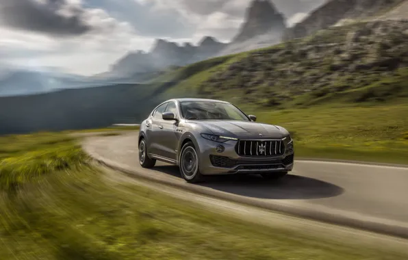 Maserati, 2018, кроссовер, Q4 Granlusso, Levante S