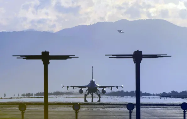 F-16, Fighting Falcon, ВВС США, General Dynamics, истребитель четвёртого поколения, американский многофункциональный лёгкий