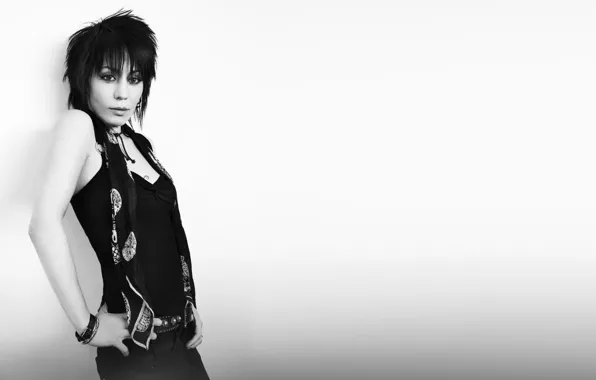 Черно-белое фото, the Blackhearts, Joan Jett, The Runaways, punk girl, девушка брюнетка