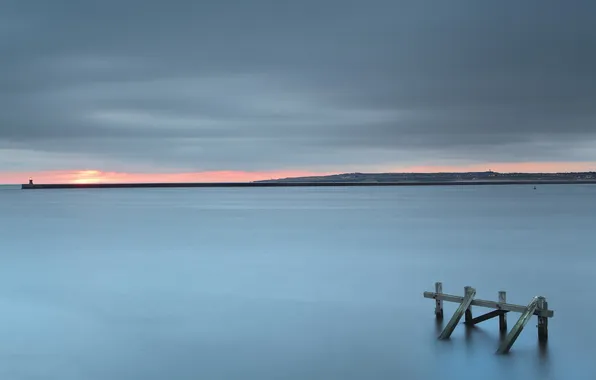 Море, закат, порт