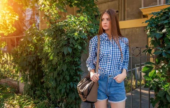 Картинка girl, shorts, beautiful, model, pretty, jeans, shirt, long-haired