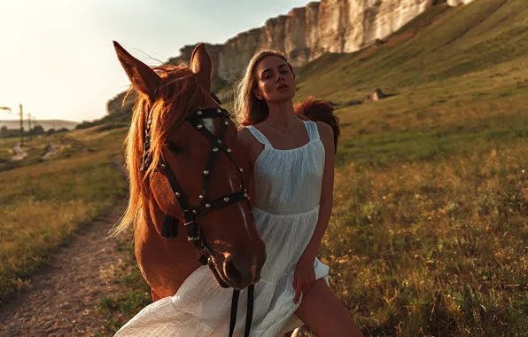 Картинка девушка, природа, поза, скалы, конь, лошадь, сарафан, Григорий Лифин