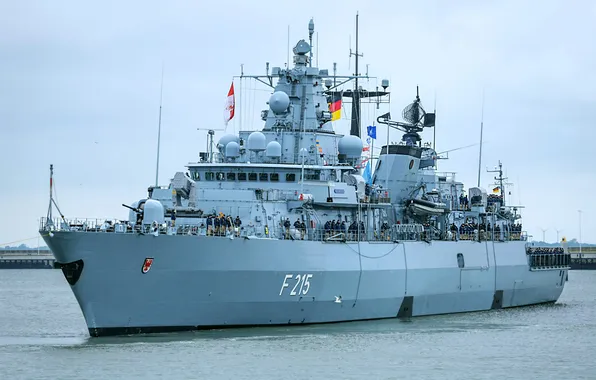 Фрегат, ВМС Германии, FGS Brandenburg