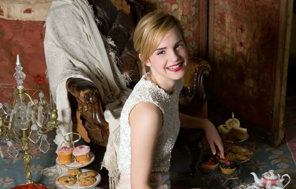 Улыбка, актриса, сладости, Emma Watson, антиквариат