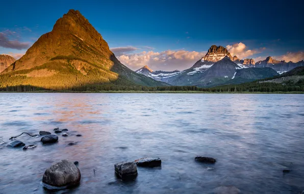 Картинка снег, деревья, горы, озеро, камни, Монтана, США, Glacier National Park