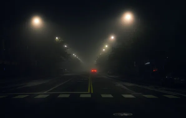Картинка дорога, ночь, город, фонари, автомобили
