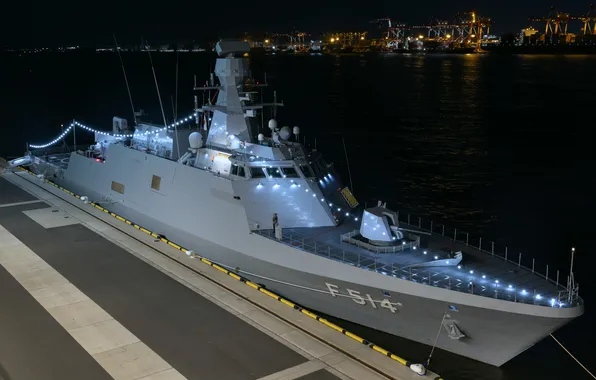 Япония, корвет, визит, TCG Kinaliada, F514
