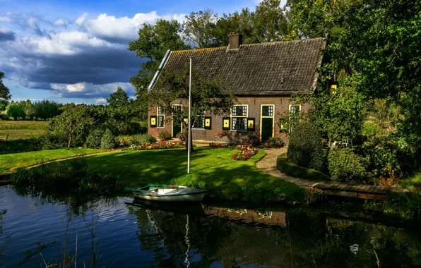 Картинка небо, облака, деревья, дом, отражение, лодка, Нидерланды