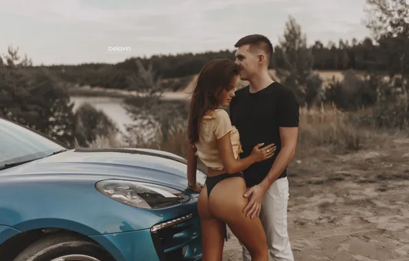 Машина, авто, попа, попка, девушка, поза, трусики, парень