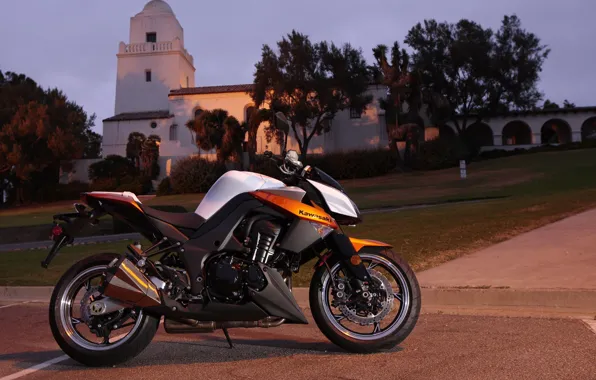 Sport, Kawasaki, Z1000