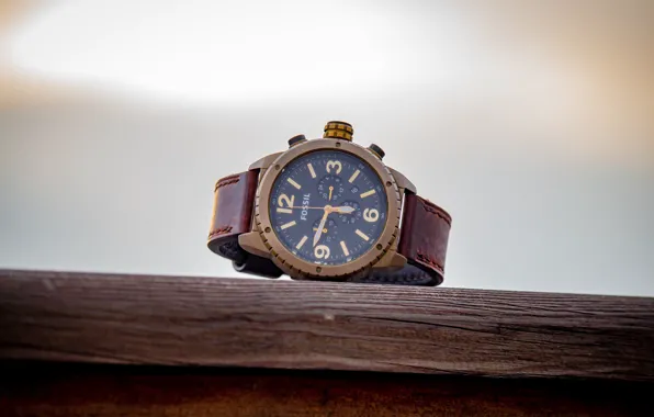 Metal, wood, font, circle, wrist, rectangle, electric blue, watch accessory