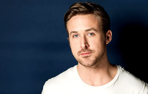 Картинка синий, лицо, фон, актер, мужчина, Ryan Gosling, Райан Гослинг