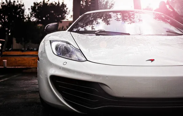 Картинка белый, капли, дождь, McLaren, суперкар, white, supercar, rain, MP4-12C, макларен