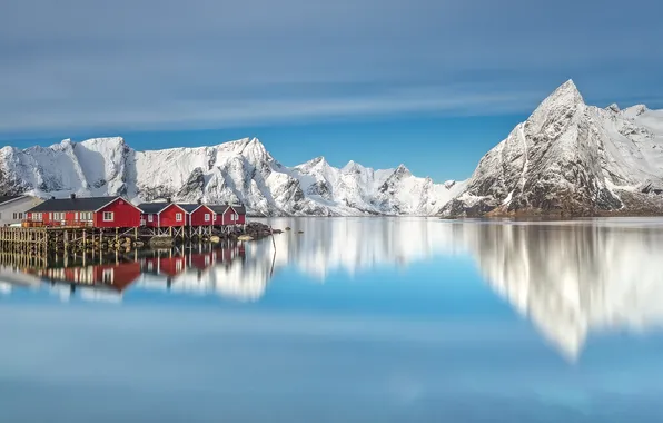 Картинка небо, снег, пейзаж, горы, берег, побережье, дома, Норвегия