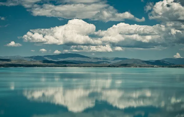 Облака, горы, озеро, отражение