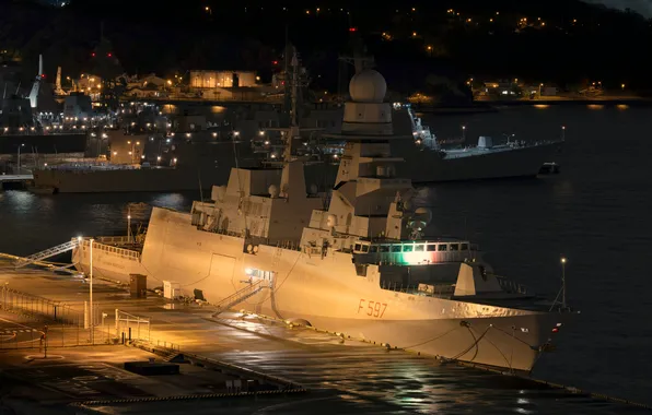 Фрегат, ВМС Италии, Antonio Marceglia, визит в Yokosuka
