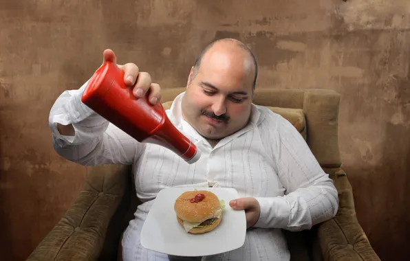 Картинка plate, man, sofa, armchair, shirt, dish, Ketchup, Hamburger