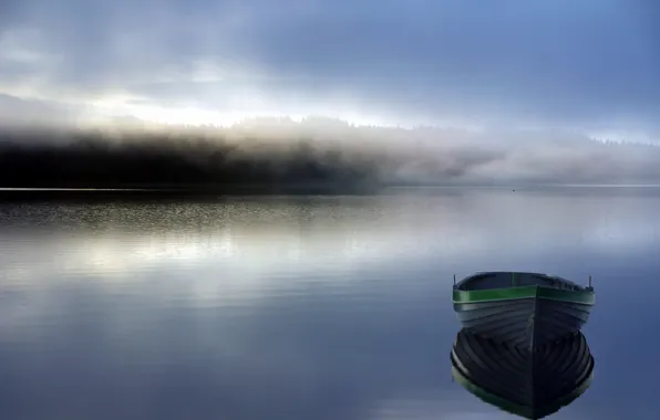 Картинка пейзаж, туман, озеро, лодка, утро