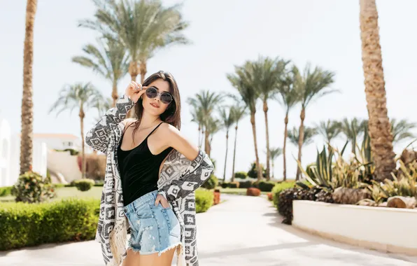 Girl, shorts, model, pretty, brunette, sunglasses