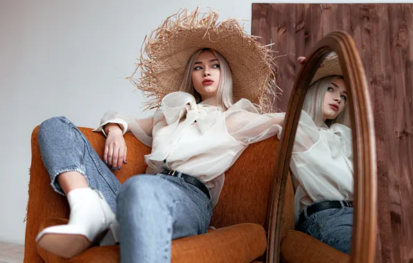 Девушка, поза, отражение, джинсы, шляпа, зеркало, блузка, Мария Соломонова