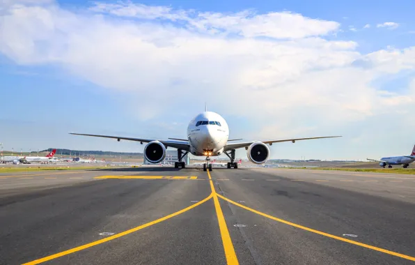 Turkish Airlines, BOEING 737 300 ER, İstanbul Airport