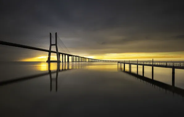 Portugal, Lisbon, Vasco da Gama Bridge
