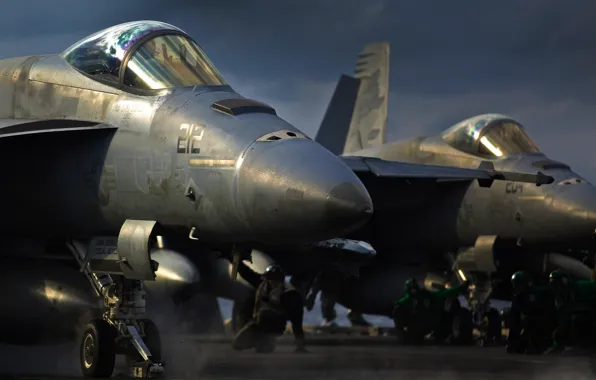 Картинка пара, палуба, взлёт, F-18, Hornets