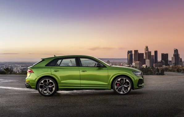 Закат, город, Audi, вид сбоку, кроссовер, 2020, RS Q8