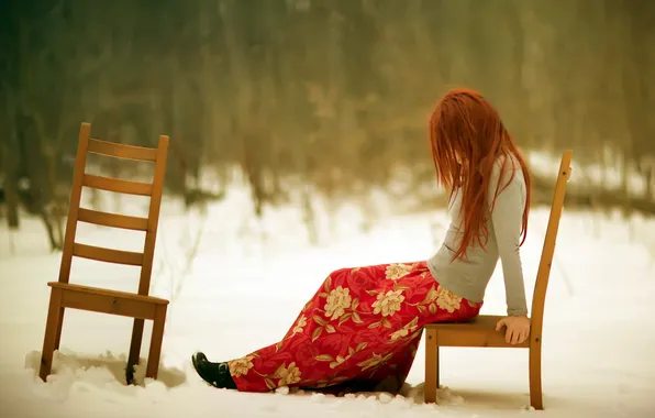 Картинка зима, девушка, стулья