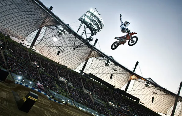 Прыжок, red bull, FMX, мотофристайл, Cliffhanger, iron balls, X-fighter